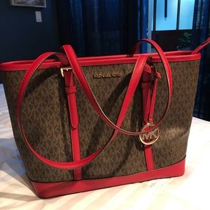 Michael kors tote